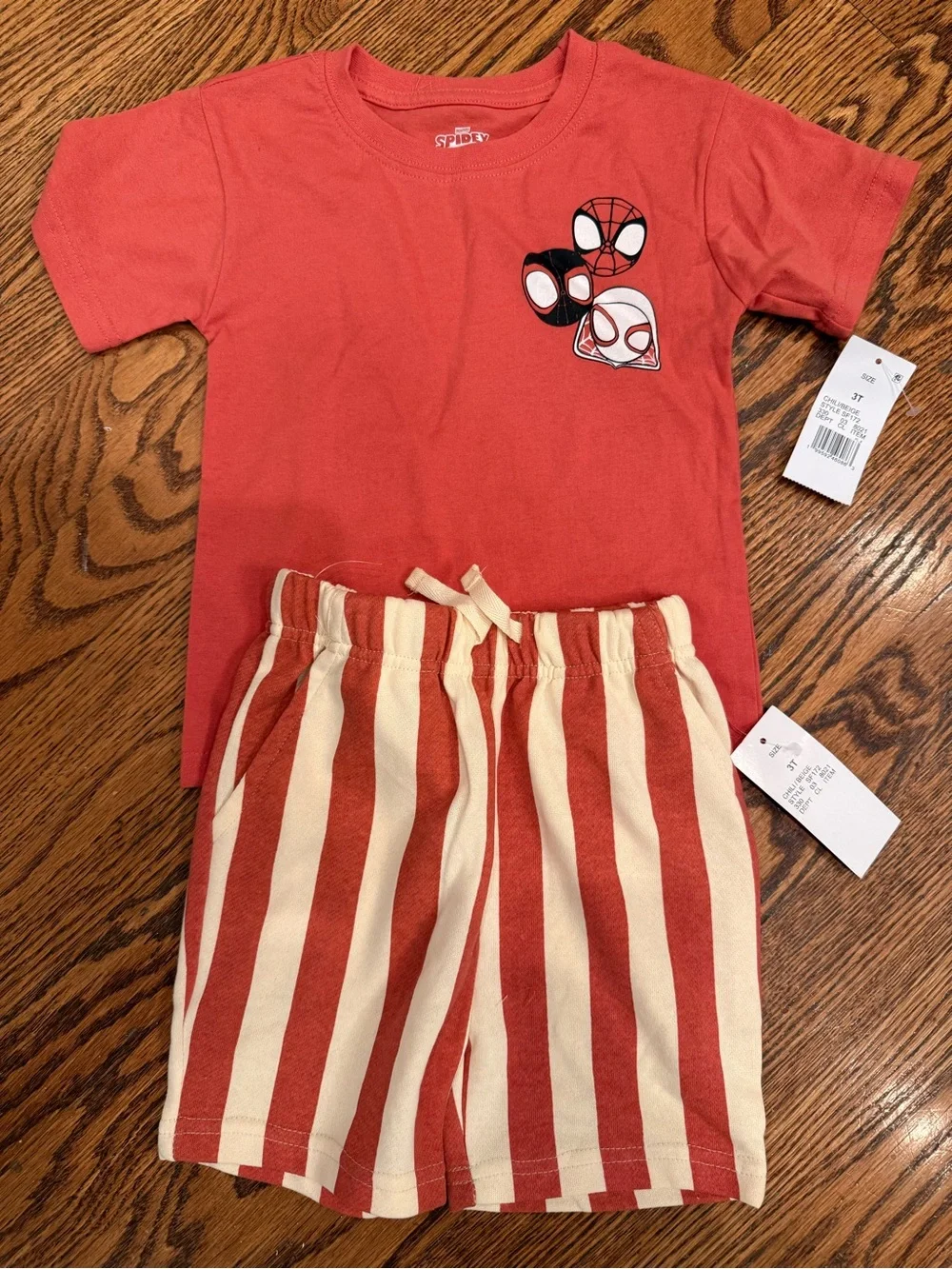 Marvel free matching shirt